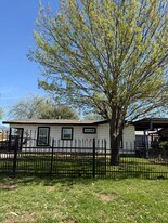 4040 Neches St in Fort Worth, TX - Building Photo