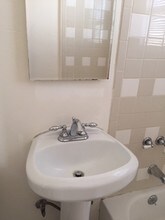 1227 W 91st St in Los Angeles, CA - Building Photo - Building Photo