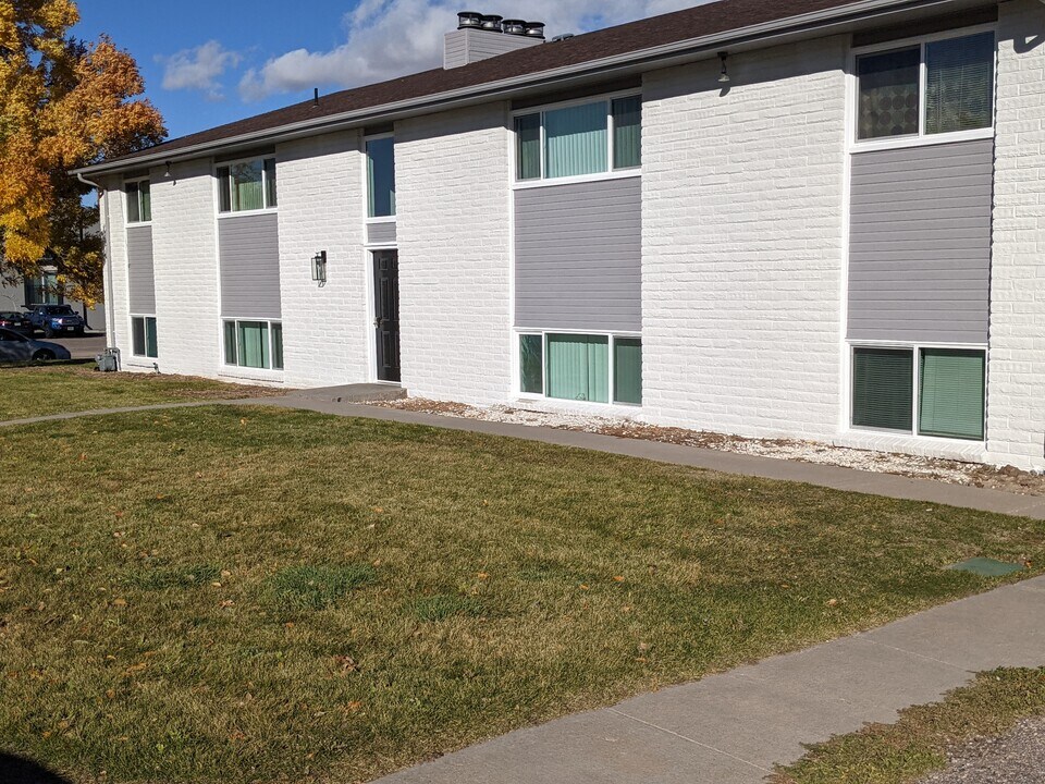 3303 Myers Ct, Unit 101 in Cheyenne, WY - Foto de edificio