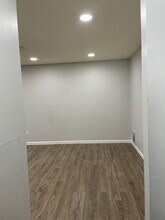 15138 65th Ave S, Unit 119 in Tukwila, WA - Foto de edificio - Building Photo