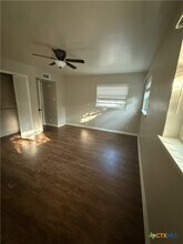 1400 N East St in Belton, TX - Building Photo - Building Photo