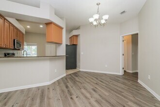 11601 Addison Chase Dr in Riverview, FL - Building Photo - Building Photo