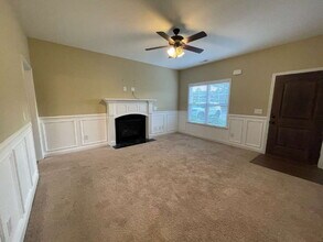 102 Padstone Ct in Dudley, NC - Building Photo - Building Photo