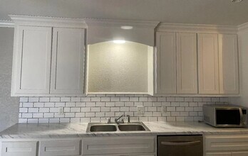 506 N Englewood Ave in Lubbock, TX - Building Photo - Building Photo