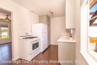 1602 Rosecrans St in San Diego, CA - Building Photo - Building Photo