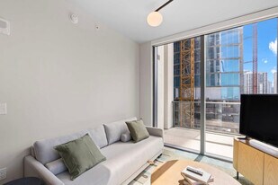 11 NE 6th St, Unit SI FL16-ID1404479P in Miami, FL - Building Photo