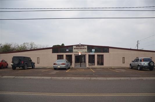 2820 E Plum St in Laredo, TX - Building Photo