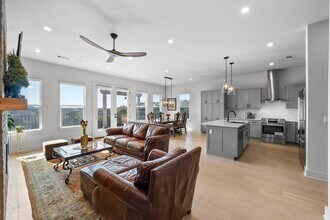 2601 N Quinlan Park Rd in Austin, TX - Building Photo - Building Photo