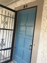 6324 Newtown Cir in Tampa, FL - Building Photo - Building Photo