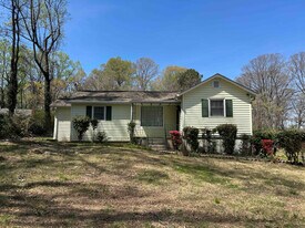 2645 Fairburn Rd SW in Atlanta, GA - Building Photo