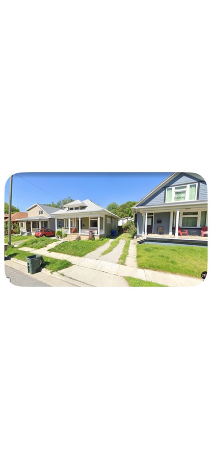 property at 658 Conway Ct E