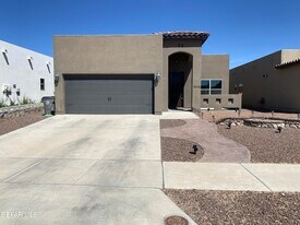 7013 Long Meadow Dr in El Paso, TX - Building Photo