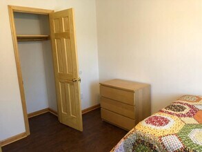 24 Perry St in Richmond, VA - Foto de edificio - Building Photo