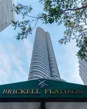 1000 Brickell Ave, Unit 6006 in Miami, FL - Foto de edificio - Building Photo