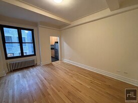 166 2nd Ave in New York, NY - Building Photo