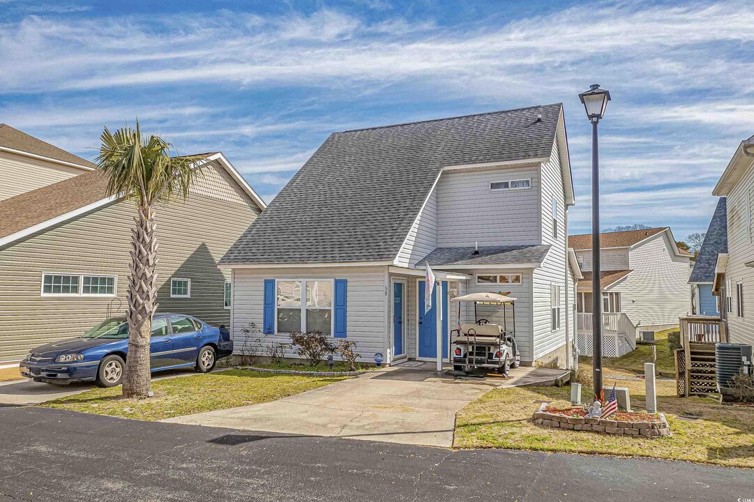 829 Palmwood Cir in Atlantic Beach, SC - Building Photo