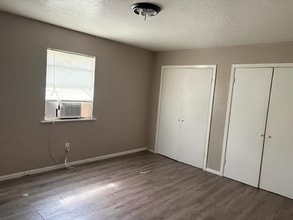 1941 CR 296 in Jasper, TX - Foto de edificio - Building Photo