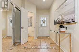 14 Zermatt Way in Markham, ON - Building Photo - Building Photo