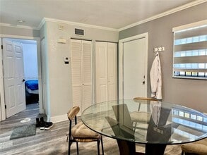 15430 SW 82nd Ln, Unit 633 in Miami, FL - Building Photo - Building Photo