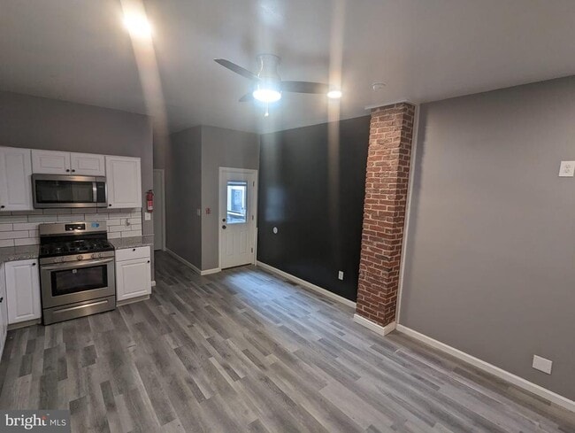 property at 883 N Preston St