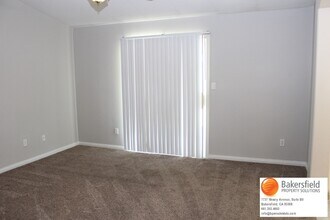 6303 Redinger St in Bakersfield, CA - Building Photo - Building Photo