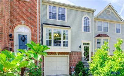 property at 7646 Oldfield Ln