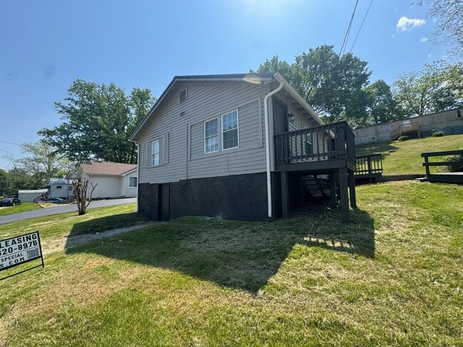 1113 Bloomingdale Pike in Kingsport, TN - Building Photo - Building Photo