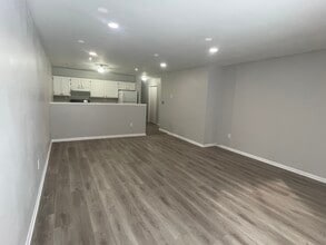 3 Plantation Ln, Unit A in Queensbury, NY - Foto de edificio - Building Photo