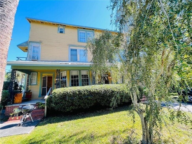 property at 1110 Ellis St