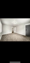3107 Bracken Woods Ln in Cincinnati, OH - Building Photo