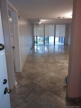 16500 Golf Club Rd-Unit -210 in Weston, FL - Building Photo - Building Photo
