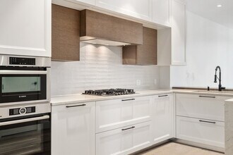 69 Walnut St in Brookline, MA - Building Photo - Building Photo