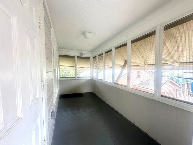 136 N 15th St in Fort Pierce, FL - Foto de edificio - Building Photo