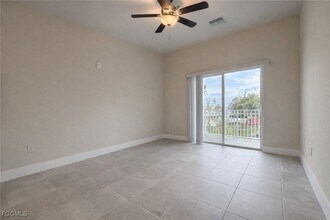 3303 SW 8th Pl in Cape Coral, FL - Foto de edificio - Building Photo