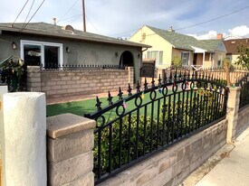4203 137th St, Unit C in Hawthorne, CA - Building Photo
