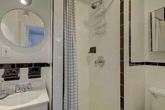 51 Spring St-Unit -12 in New York, NY - Building Photo - Building Photo