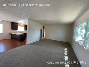 569 10th St in Imperial Beach, CA - Building Photo - Building Photo