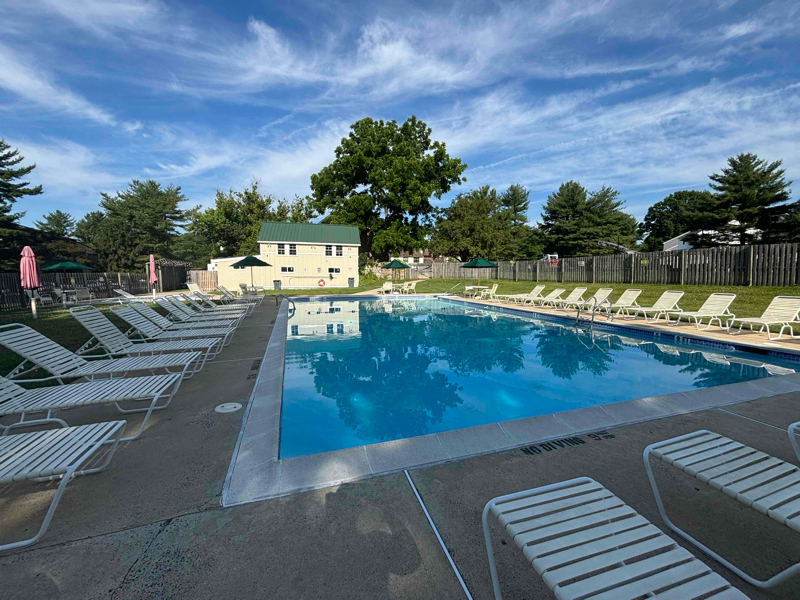 3 E Ridge Mews in Newtown, PA - Building Photo