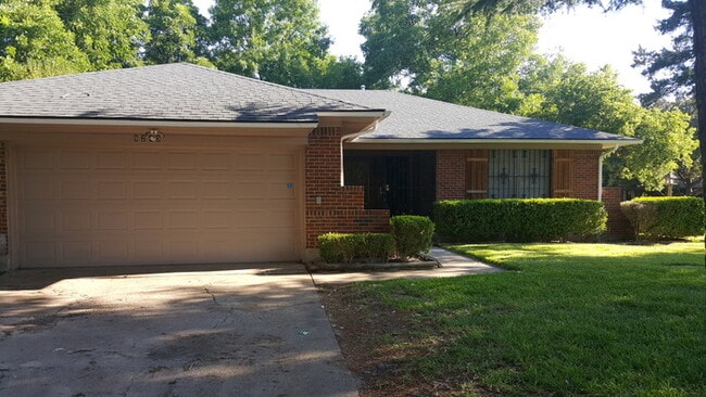 property at 9243 Rosecliff Dr