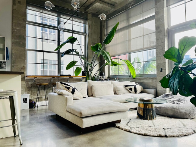 property at 434 NW 1st Ave