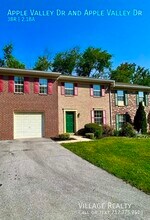 1114 Apple Valley Dr in Red Lion, PA - Building Photo - Building Photo