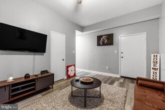 2834 R St SE in Washington, DC - Building Photo - Building Photo
