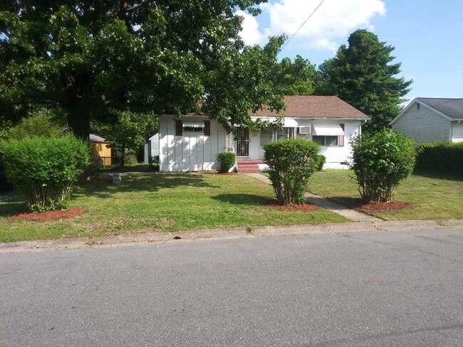 1 Median Cir in Portsmouth, VA - Building Photo - Building Photo