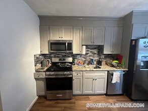 50 Derby St in Somerville, MA - Building Photo - Building Photo