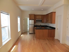 4 Unit MF in San Francisco, CA - Building Photo - Interior Photo