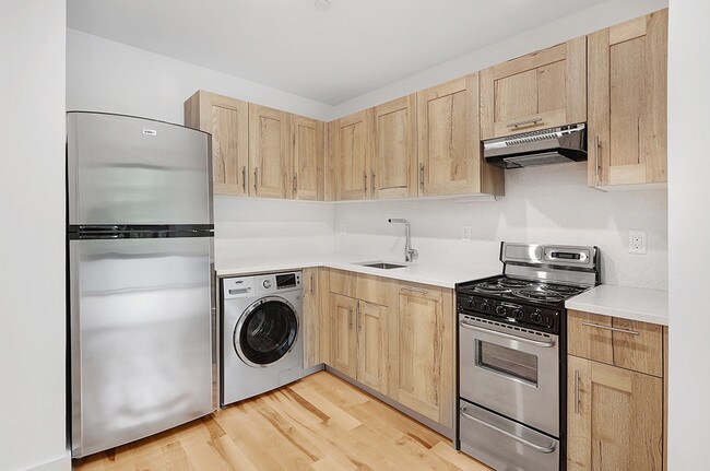 63 W 104th St-Unit -102 in New York, NY - Foto de edificio - Building Photo