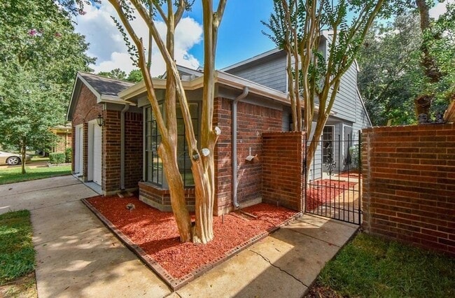 7726 Springville Dr in Houston, TX - Building Photo - Building Photo