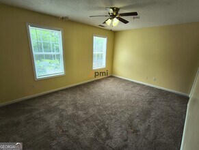 8370 Hollis St in Douglasville, GA - Building Photo - Building Photo