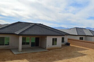 2004 S Del Rosa Dr in Ridgecrest, CA - Building Photo - Building Photo