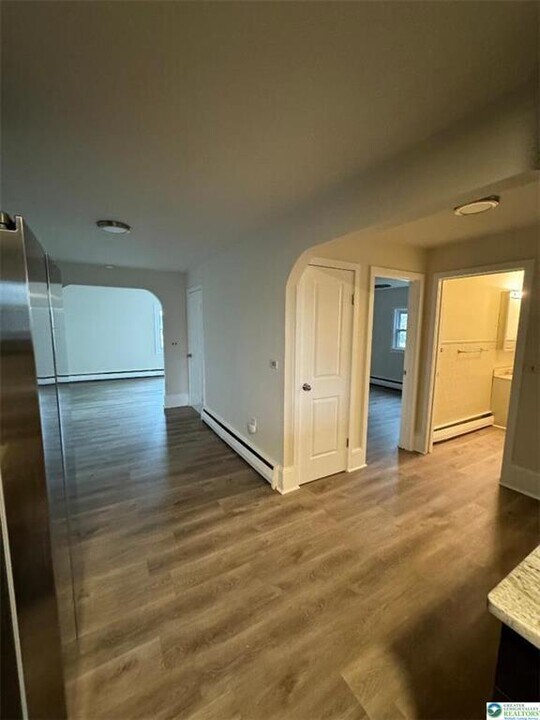 3833 Bath Pl in Freemansburg, PA - Building Photo